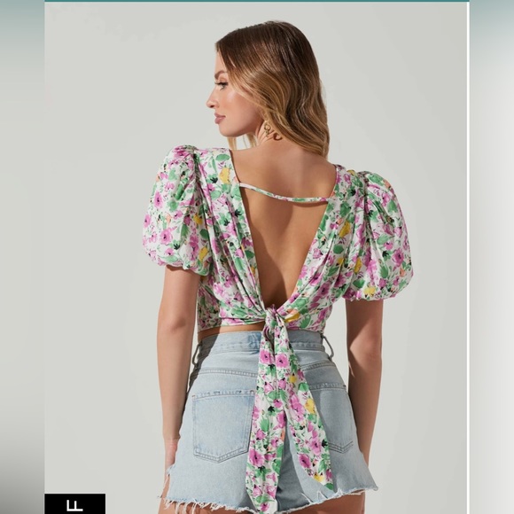 Astr the label FLORAL BUBBLE SLEEVE TIE BACK TOP,Size S - Picture 2 of 6